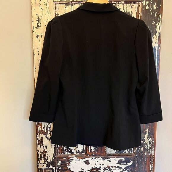 NWOT women’s Venus double breasted blazer w mother of Pearl accent buttons. 6 - Picture 3 of 11